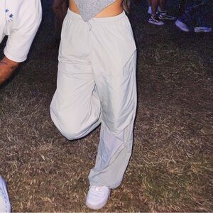 Zara Women's Light Gray Cargo Pants